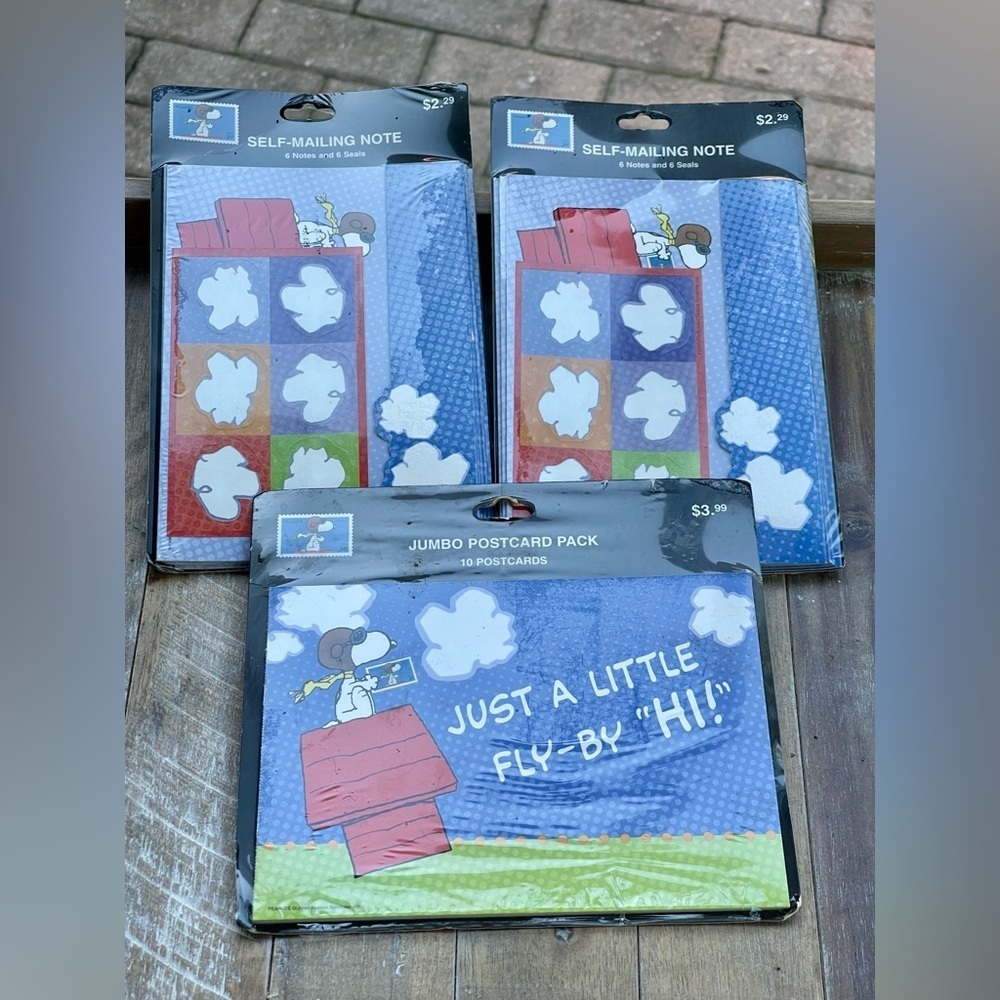 Hallmark vintage Snoopy jumbo postcard, pack, and 2 packages self mailing notes